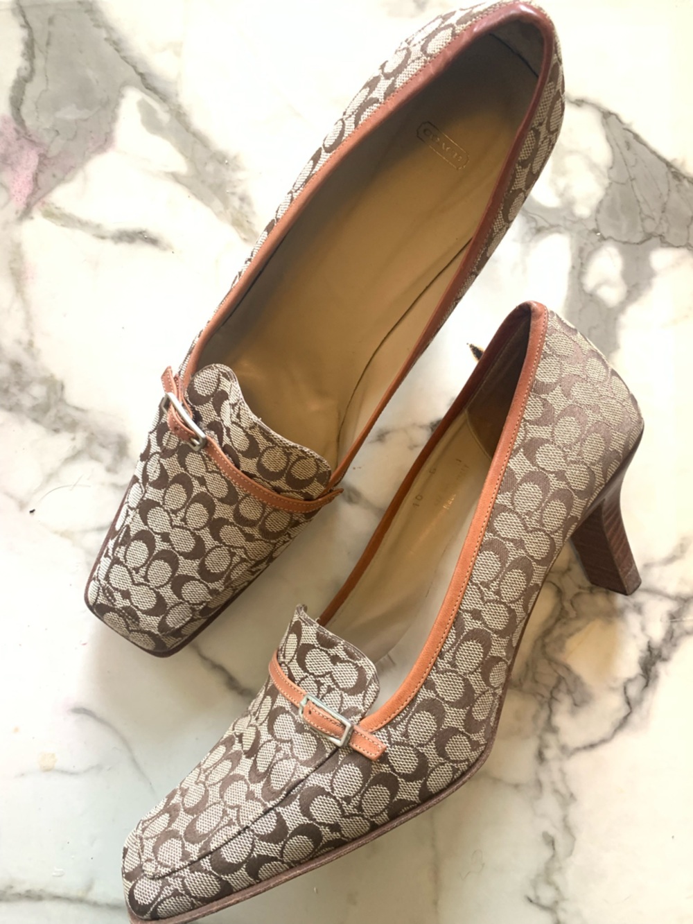 COACH SIGNATURE LOGO [Vintage] Women’s Heeled Loafer-Sz. 10-Tan-RARE READ!!